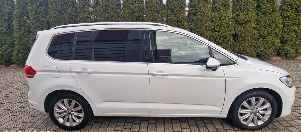 Volkswagen Touran cena 69900 przebieg: 181000, rok produkcji 2017 z Gostyń małe 92